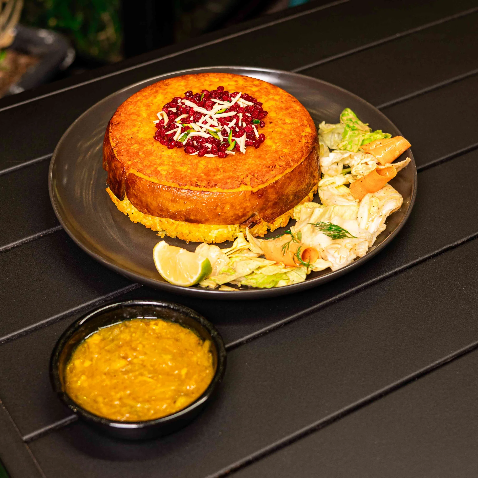 ته چین مرغ درباری